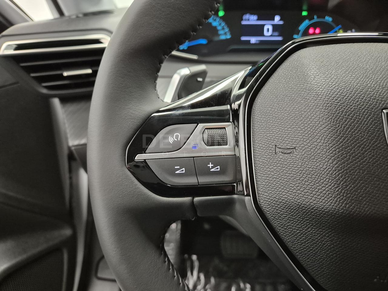 Peugeot 208 1.2 hybrid style 110cv e-dcs 6