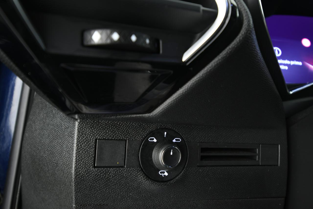 DS DS7 1.5 bluehdi Performance Line+ 130cv auto CAMERA+NEOPATENTATI