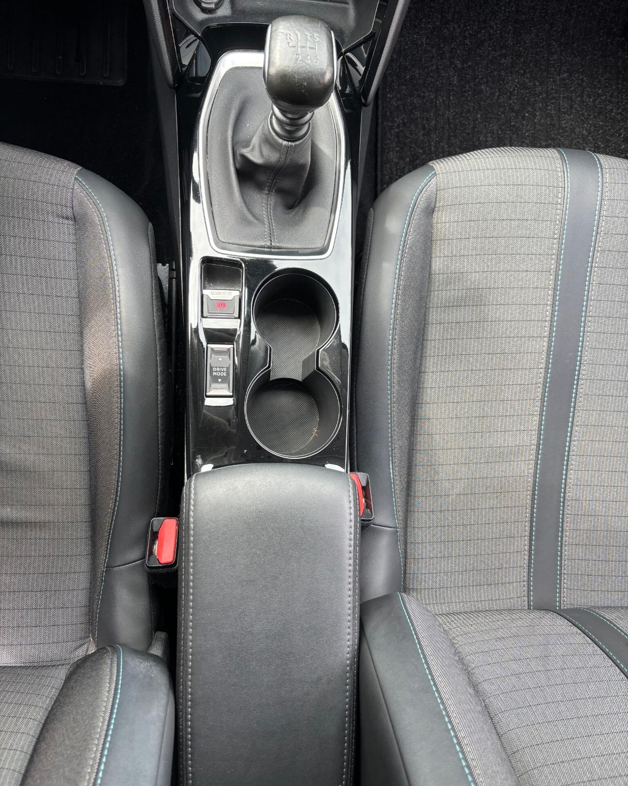 Peugeot 208 1.2 100HP Start&Stop 5 porte Allure