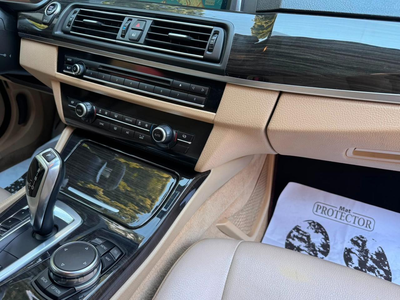 Bmw 520d xDrive Touring Luxury 190CV EURO6