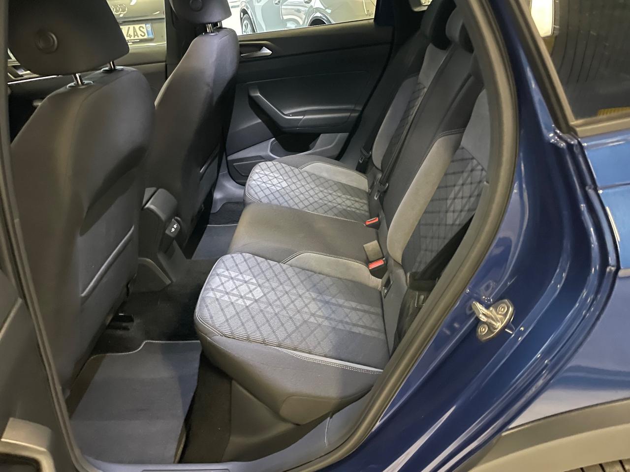 Volkswagen Taigo 1.0 TSI 115 CV DSG R-Line Navy Telec. 18Misano