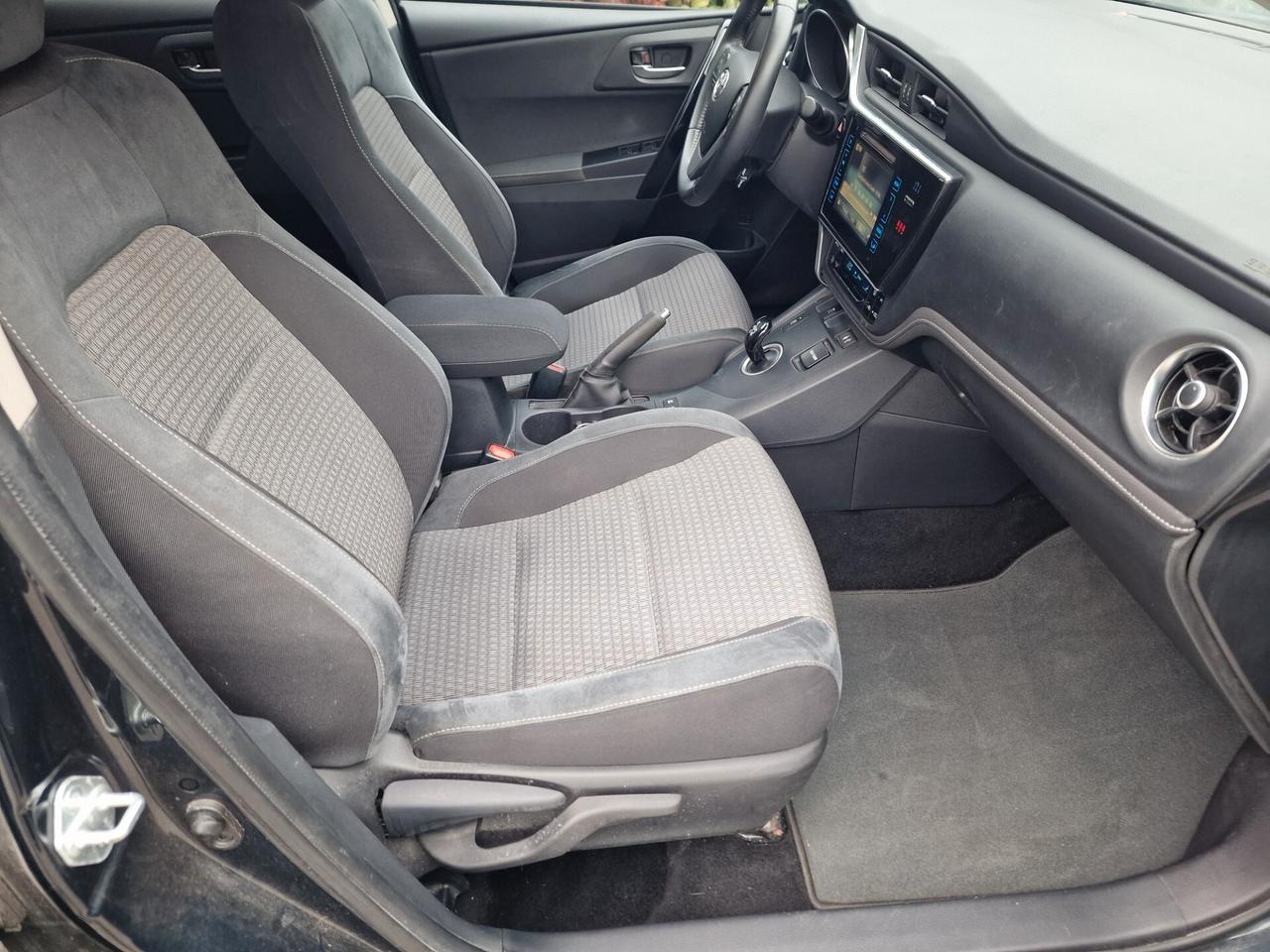 Toyota Auris 1.8 Hybrid Station Wagon