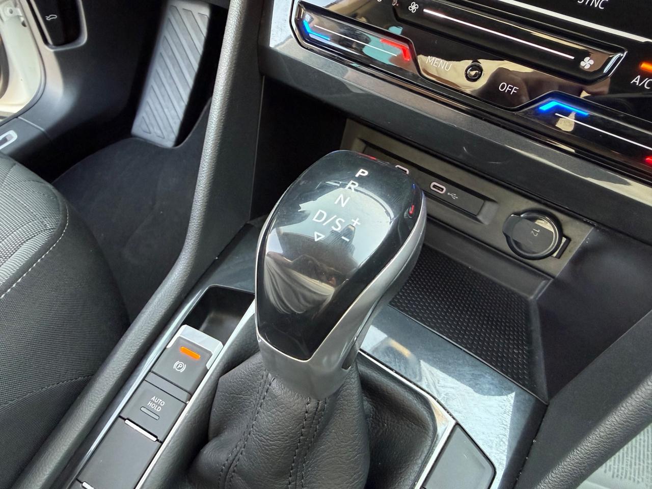 Volkswagen Tiguan 2.0 TDI 150 CV restyling DSG Life 2021
