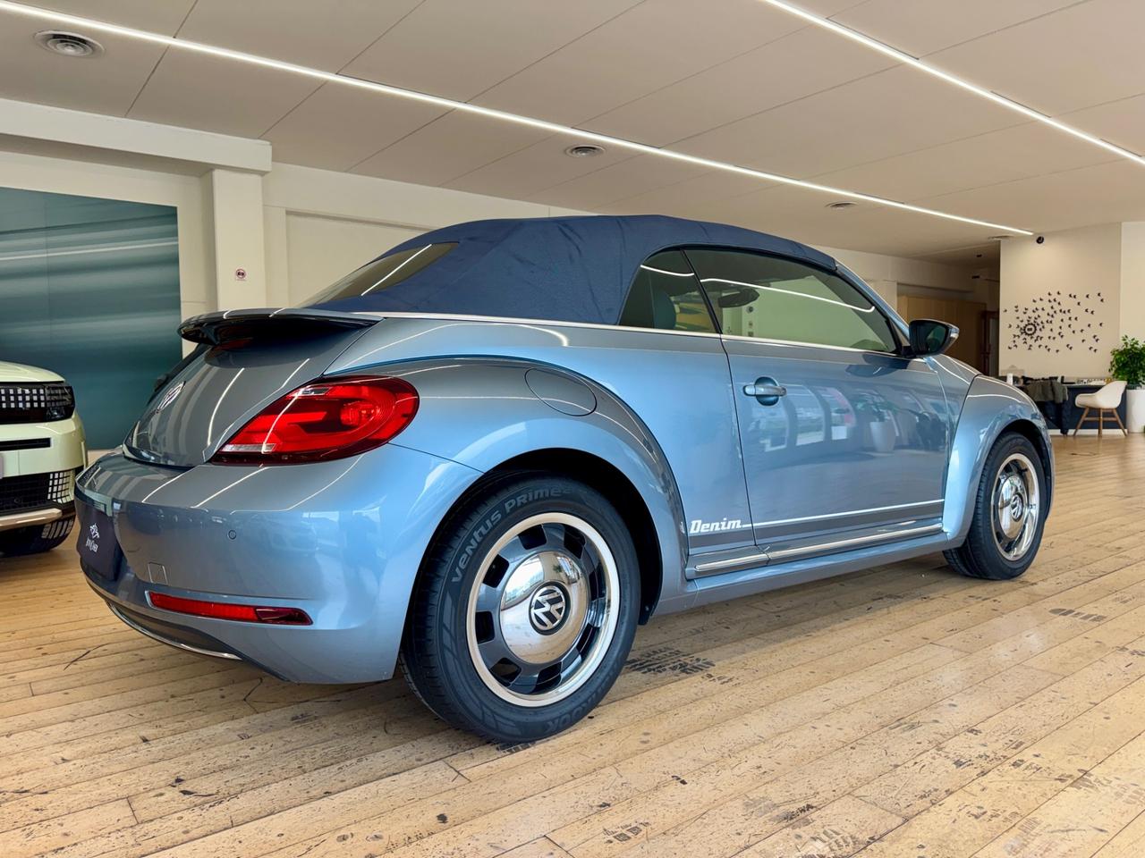 Volkswagen Maggiolino Cabrio DENIM EDITION 29.000 KM