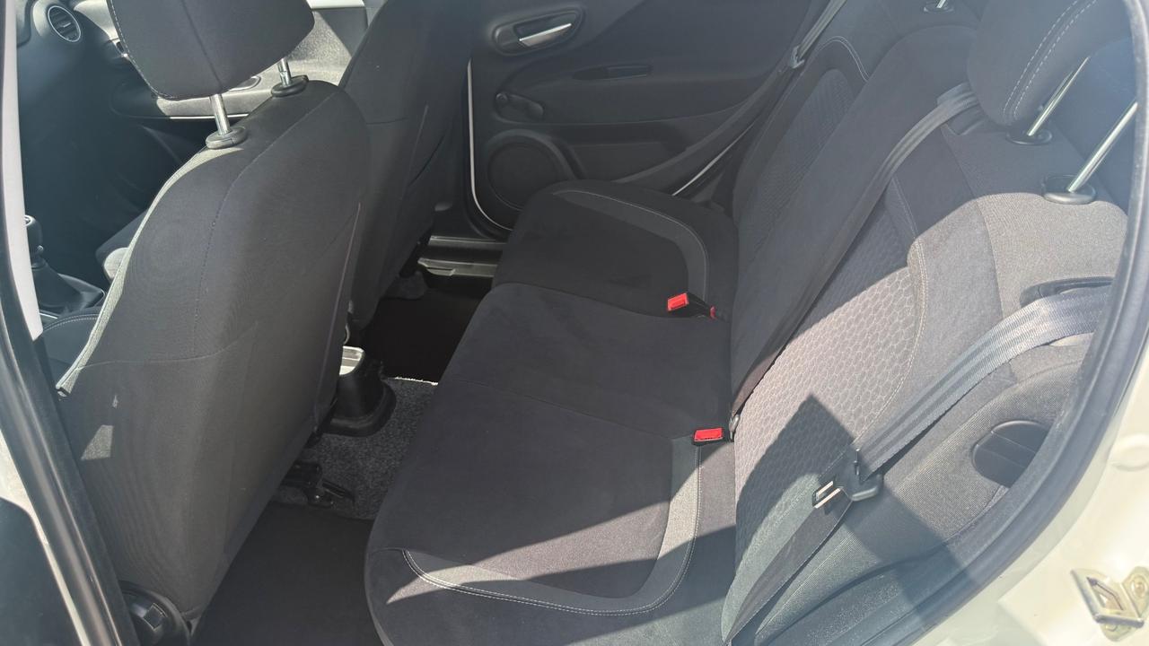 Fiat Punto 1.2 8V 5 porte Gpl e Benzina
