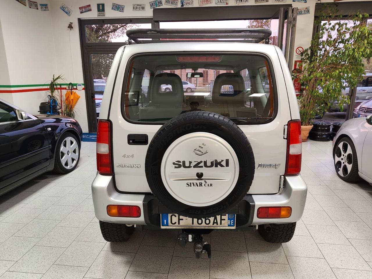 Suzuki Jimny 1.3i 4WD GANCIO TRAINO NEOPATENTATI