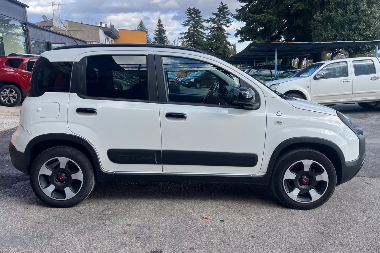 Fiat Panda 1.2 Cross Waze -solo Km 22165-