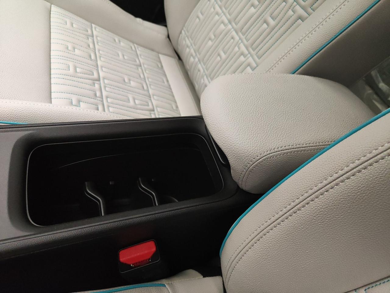 FIAT 600 IV 2023 1.2 MHEV 110CV DCT LA PRIMA