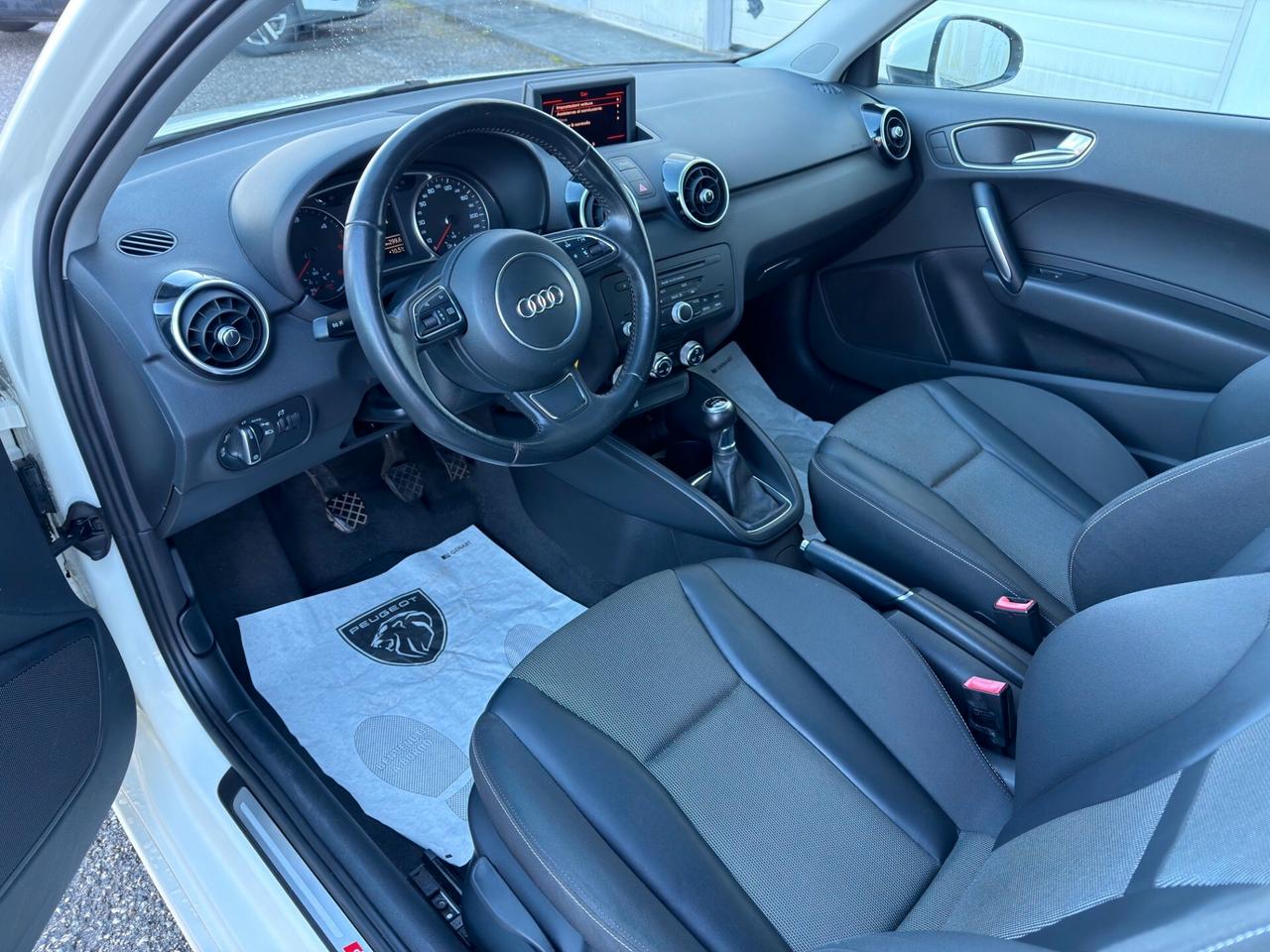 Audi A1 SPB 1.6 TDI 105 CV S-LINE