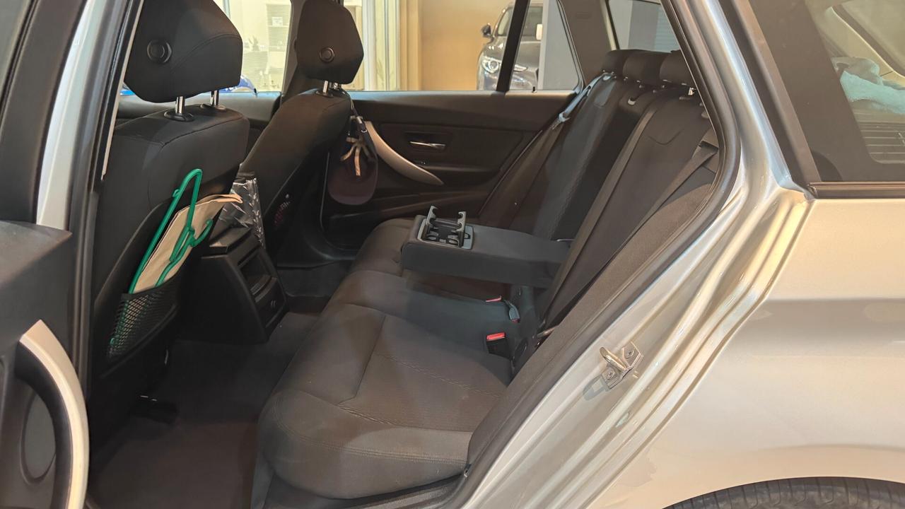 Bmw serie 3 318d 150CV SW - 2016