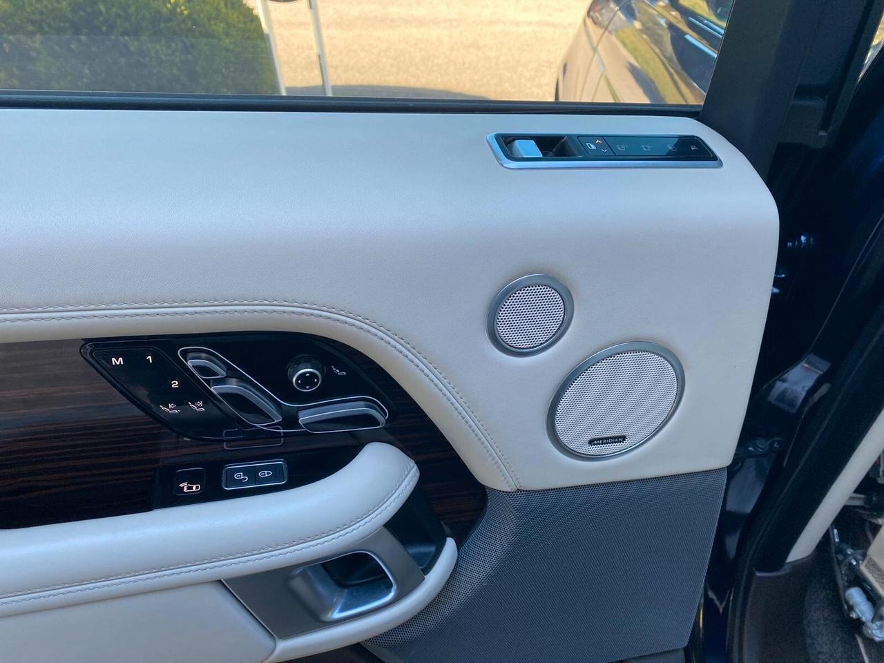 Land Rover Range 3.0 SDV6 Autobiography