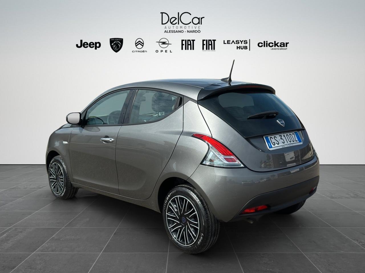 Lancia Ypsilon 1.0 FireFly 5 porte S&S Hybrid Oro