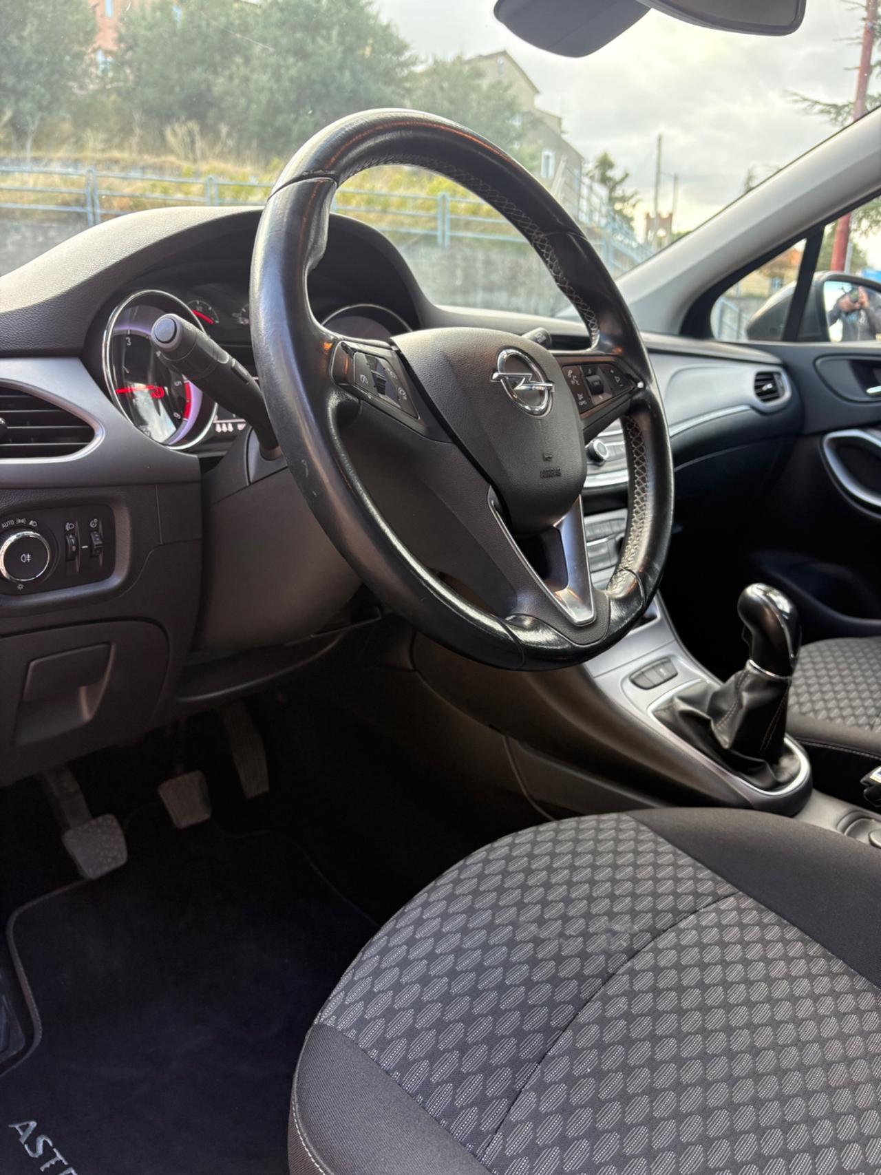 Opel Astra 1.6 CDTi Sports Tourer Business