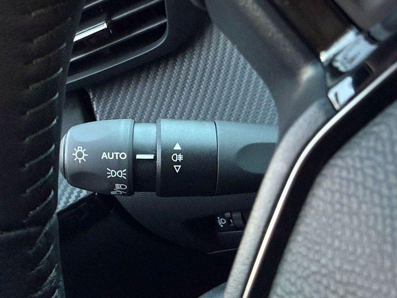 Peugeot 208 208 1.2 puretech Allure s&s 100cv grigio cemento