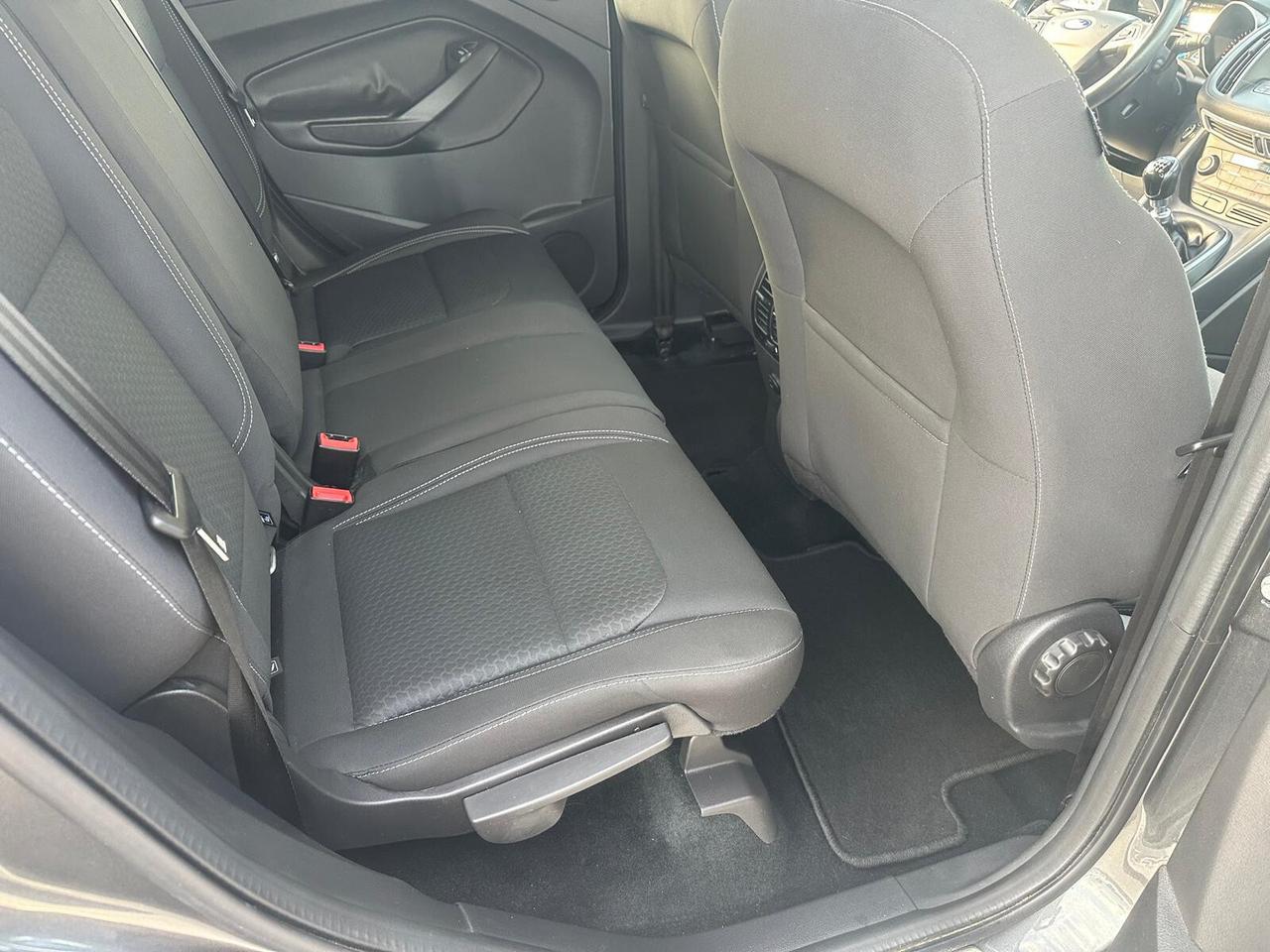 Ford Kuga 1.5 EcoBlue 120 CV Titanium (2019) | Solo 102.900 KM -