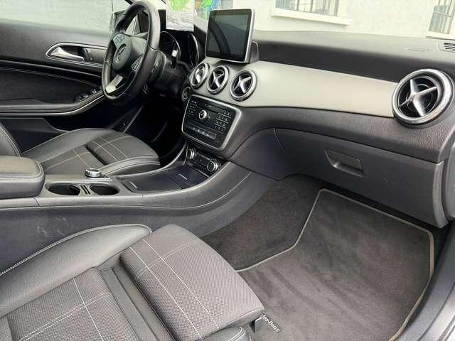 Mercedes-Benz GLA 180 GLA-X156 180d (cdi) Sport auto
