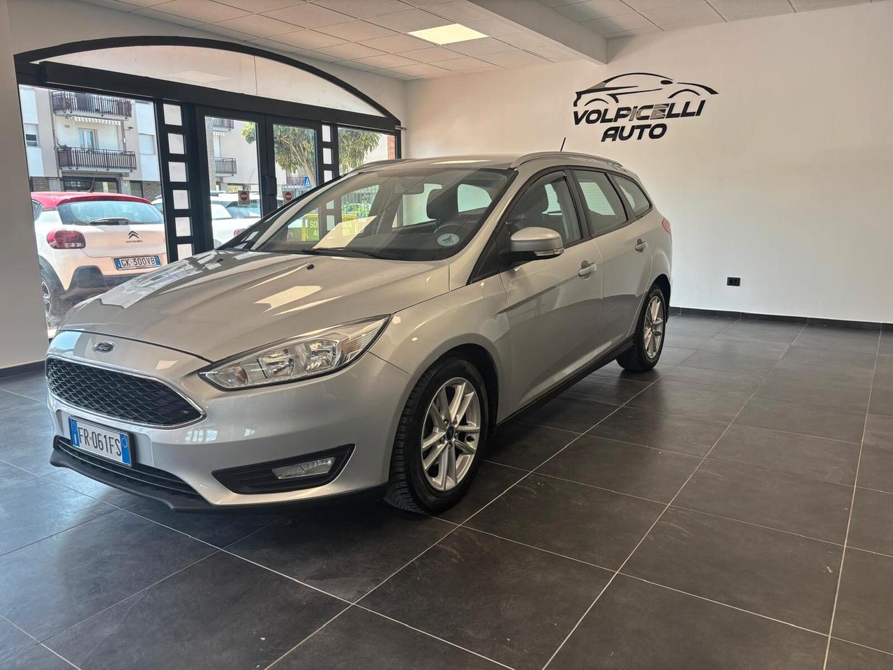 FORD FOCUS ANNO 2018 DS 1.5 ADATTA NEOPATENTATI KM 121 mila