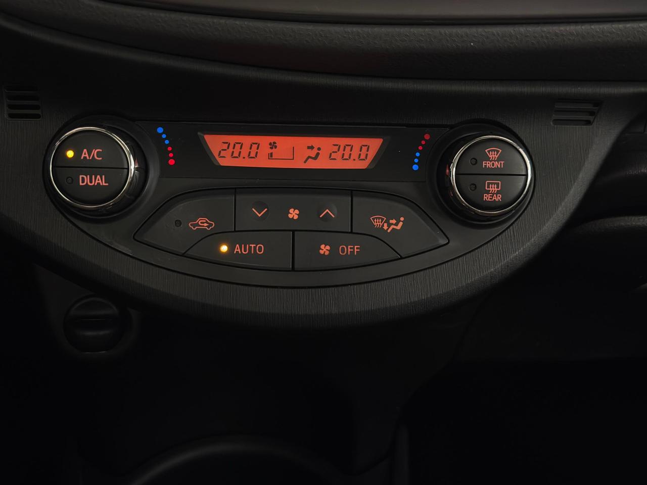 Toyota Yaris 5 Porte Yaris 5p 1.4 d-4d Lounge