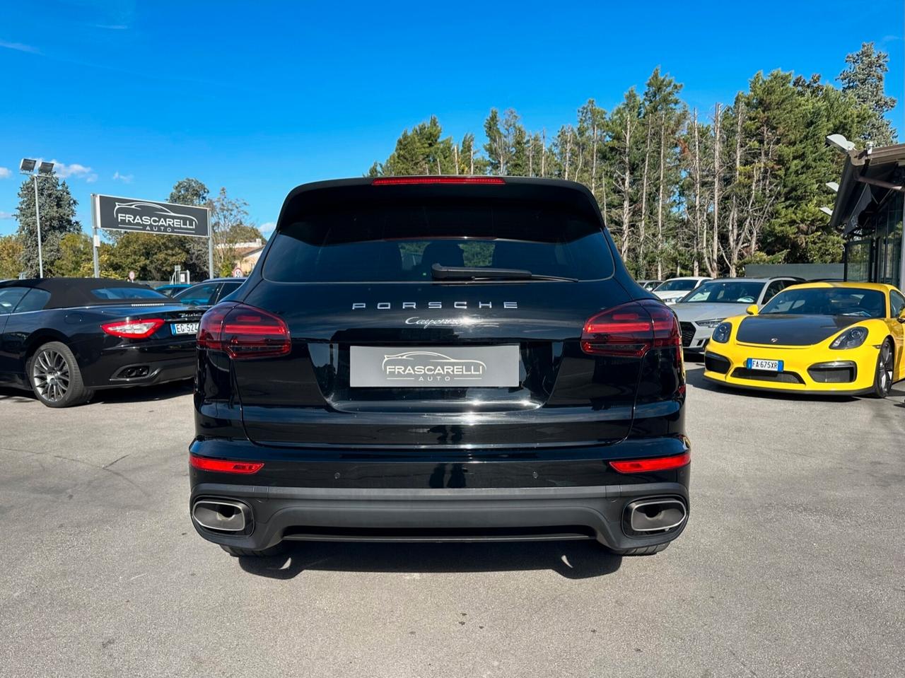 Porsche Cayenne 3.0 Diesel Platinum Edition /KM DOC/BOSE/CARPLAY