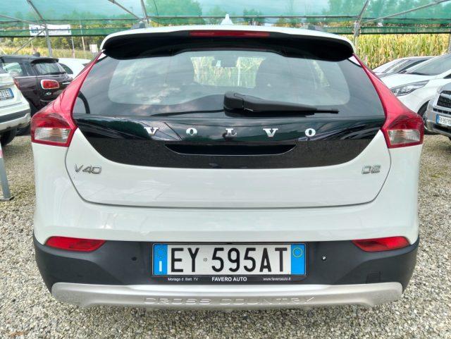 VOLVO V40 Cross Country D2 1.6 Business