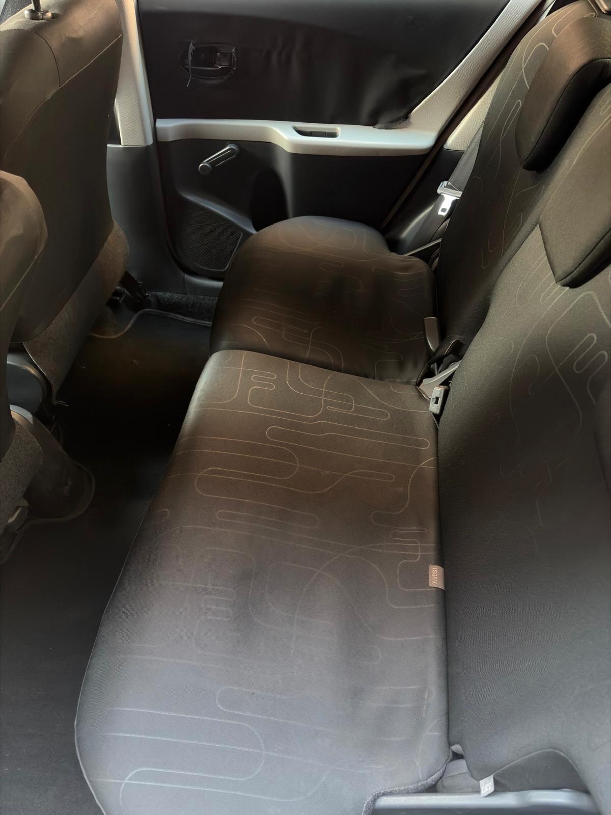 Toyota Yaris 1.0 5 porte Luxury pack
