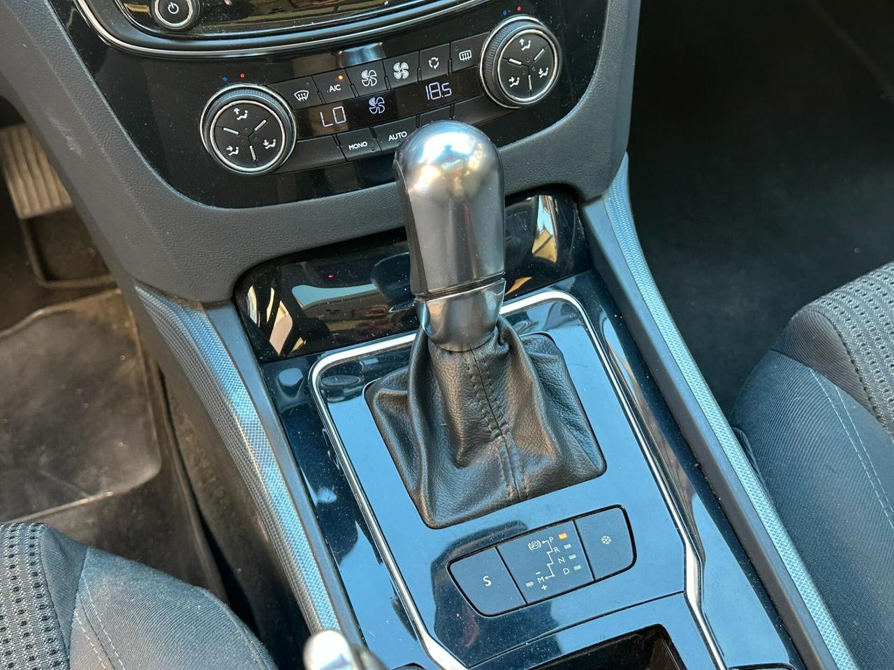 Peugeot 508 BlueHDi 120 EAT6 S&S SW Allure