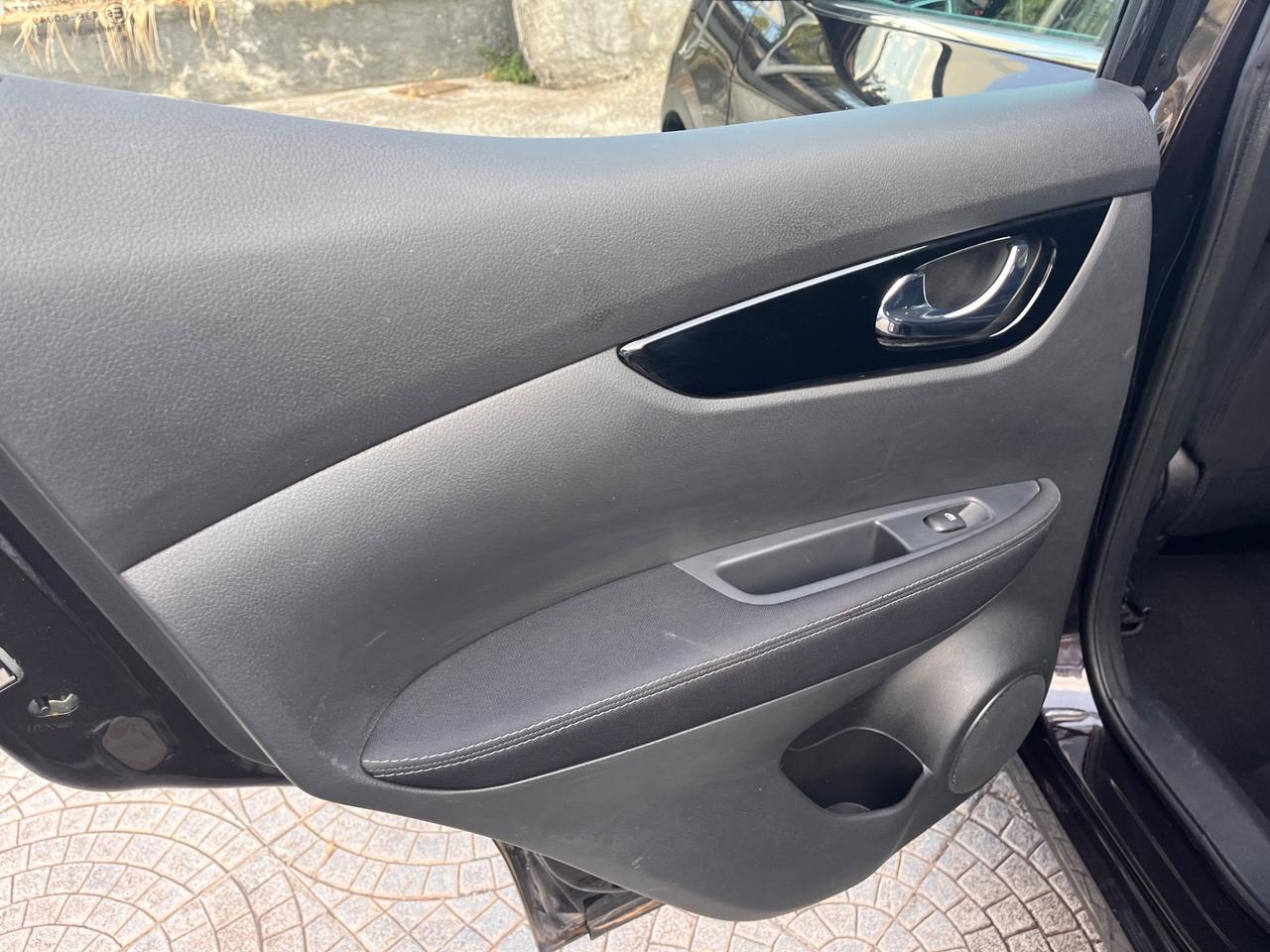 Nissan Qashqai 1.7 dCi 150 CV Business
