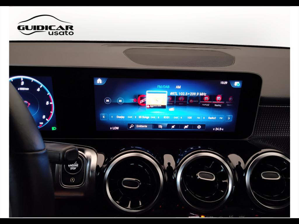Mercedes-Benz GLB - X247 2019 - GLB 180 d Sport auto