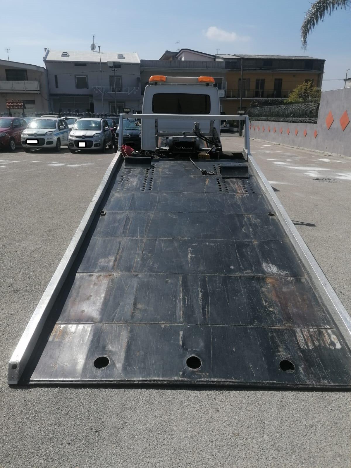 Iveco DAILY Carroattrezzi 35C18 3.0 TDI 2008