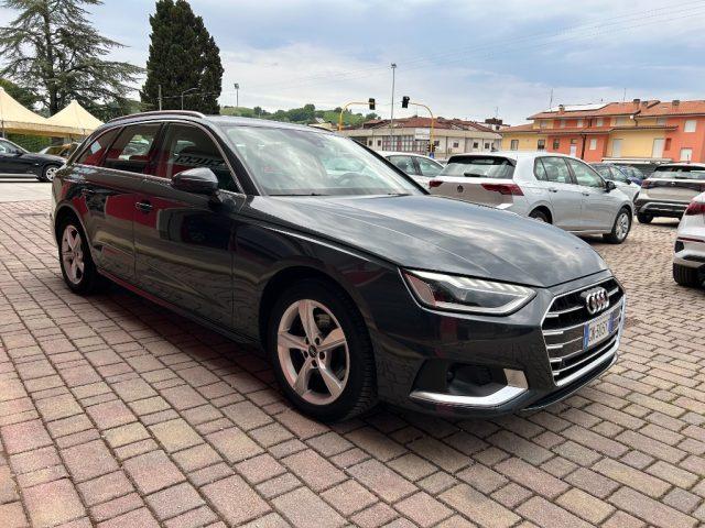 AUDI A4 Avant 35 TDI 163 CV S tronic Business Advanced