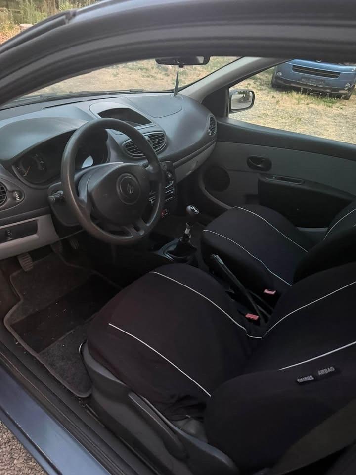 RENAULT CLIO 1.2 BENZ NEOPATENTATI