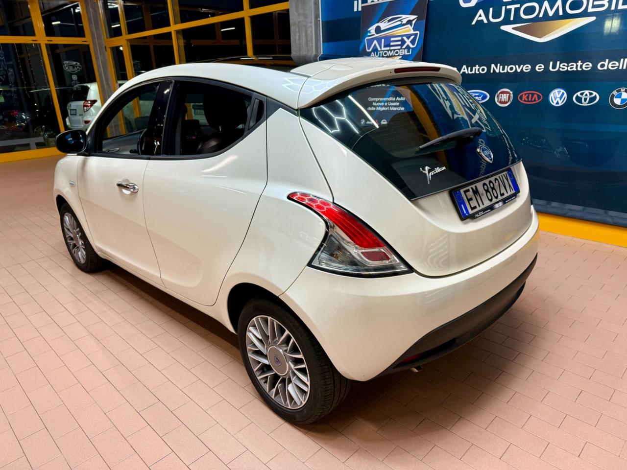 Lancia Ypsilon 1.2Benz 69cv Neopatentati E5