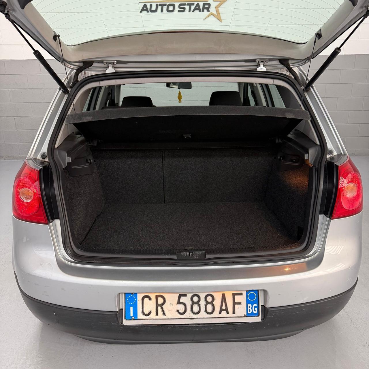 Volkswagen Golf 1.4 16V 5p.