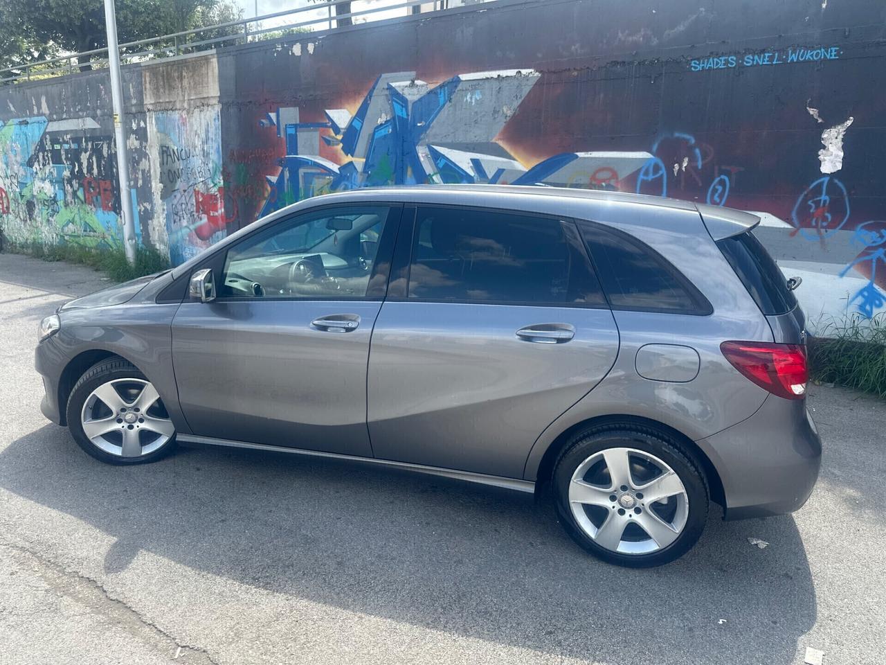 Mercedes-benz B 180 B 180 CDI Executive/NAVI/R.CAMERA