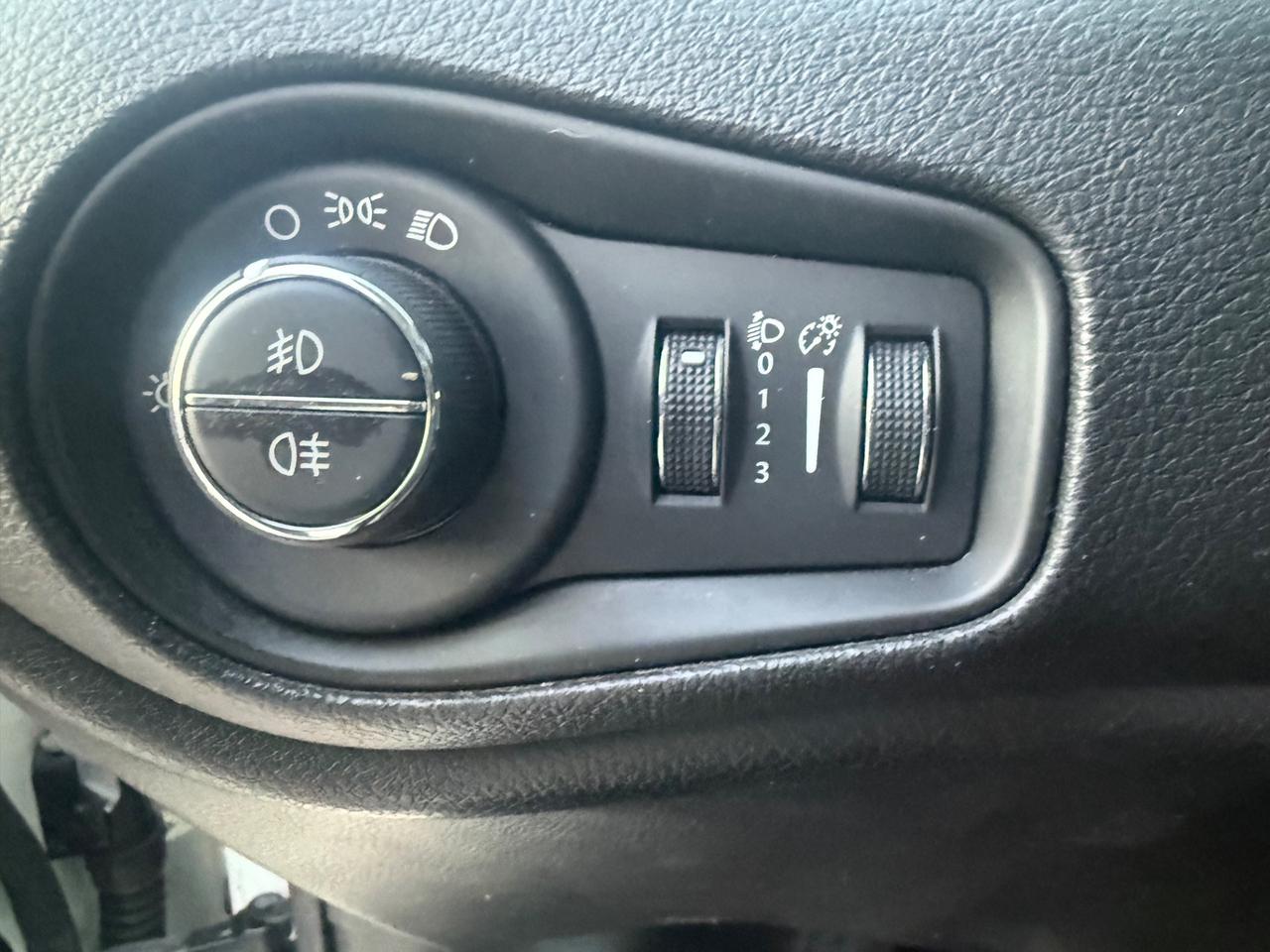 Jeep Renegade 1.6 Mjt 120 CV Longitude