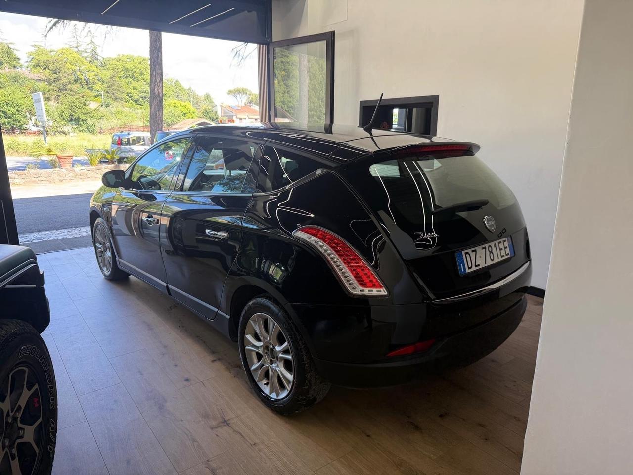 Lancia Delta 1.4 T-Jet 120 CV Platino Ecochic GPL