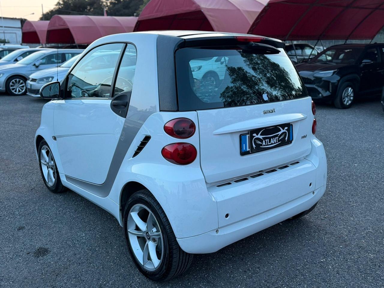 Smart ForTwo 52 kW MHD coupé White Tailor Made
