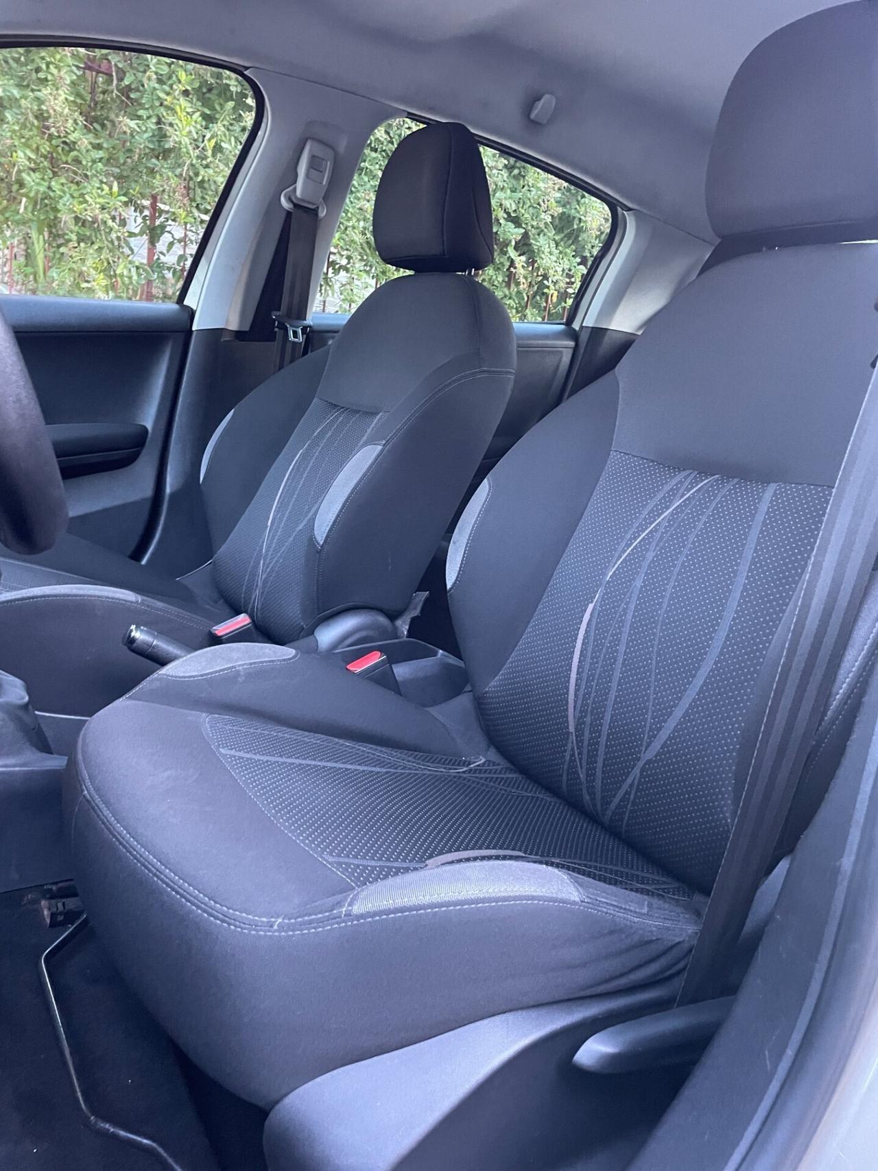 Peugeot 208 1.4 HDi 68 CV 5 porte Business