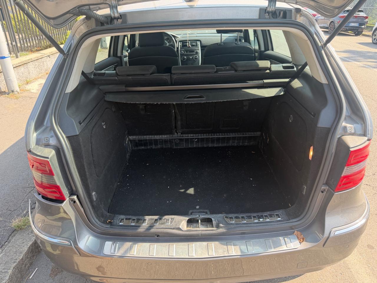 MERCEDES CLASE B 200CDI 140CV INCIDENTATATO
