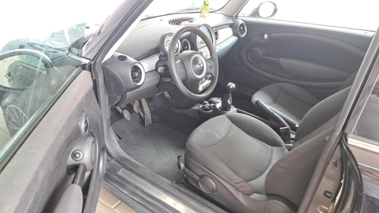 Mini Mini 1.6 16V One (55kW)