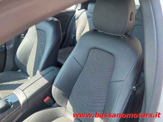 MERCEDES-BENZ A 250 e hybrid EQ Business Plug In Hybrid