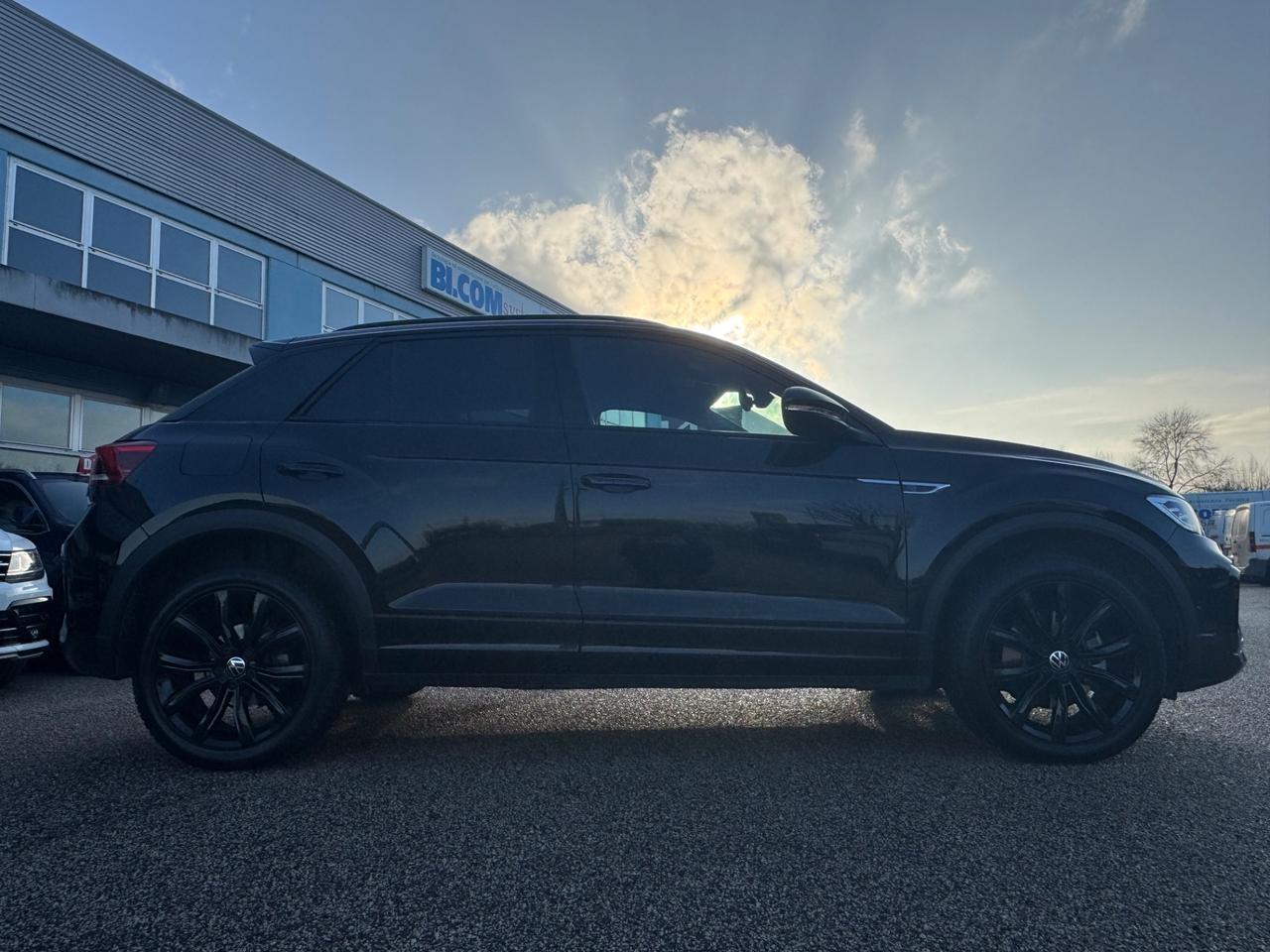 Volkswagen T-Roc 2.0 TDI SCR 150 CV DSG R-Line Full Black