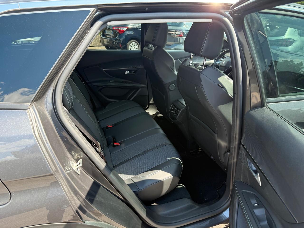 Peugeot 3008 BlueHDi 130 S&S EAT8 Allure