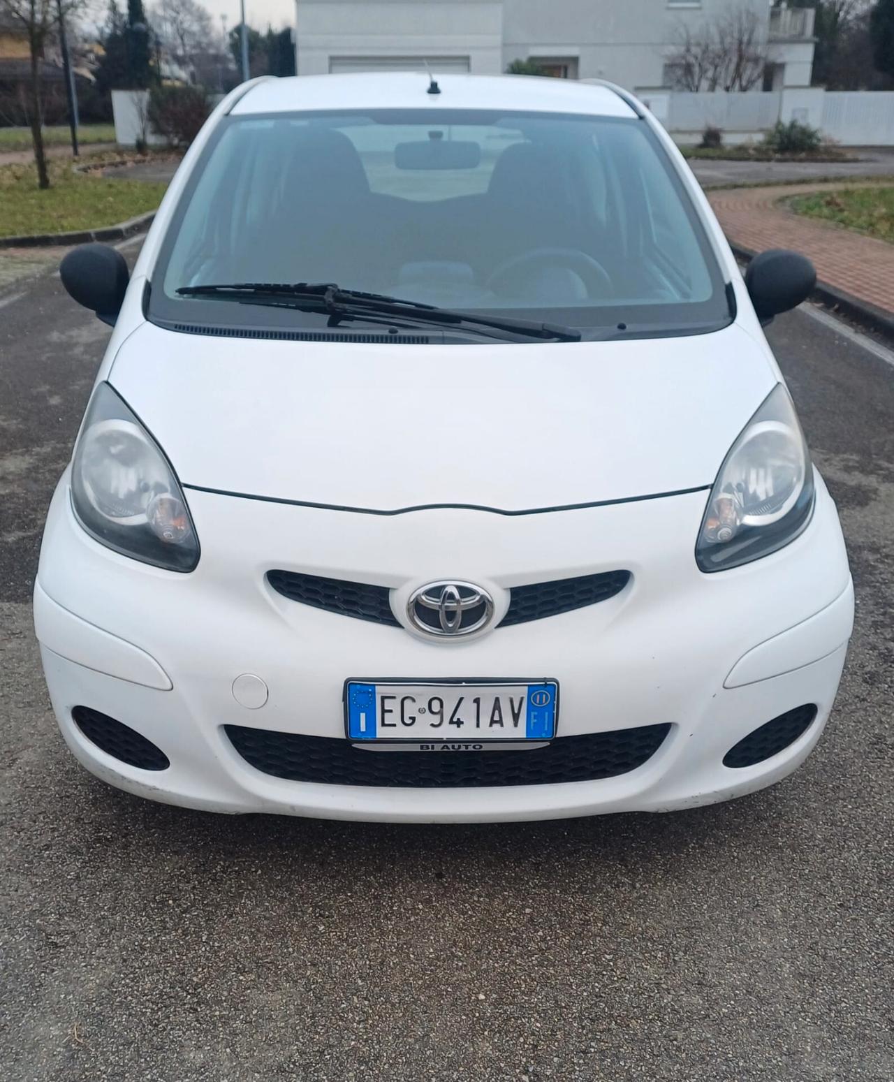 Toyota Aygo 1.0 12V VVT-i 3 porte Now Connect