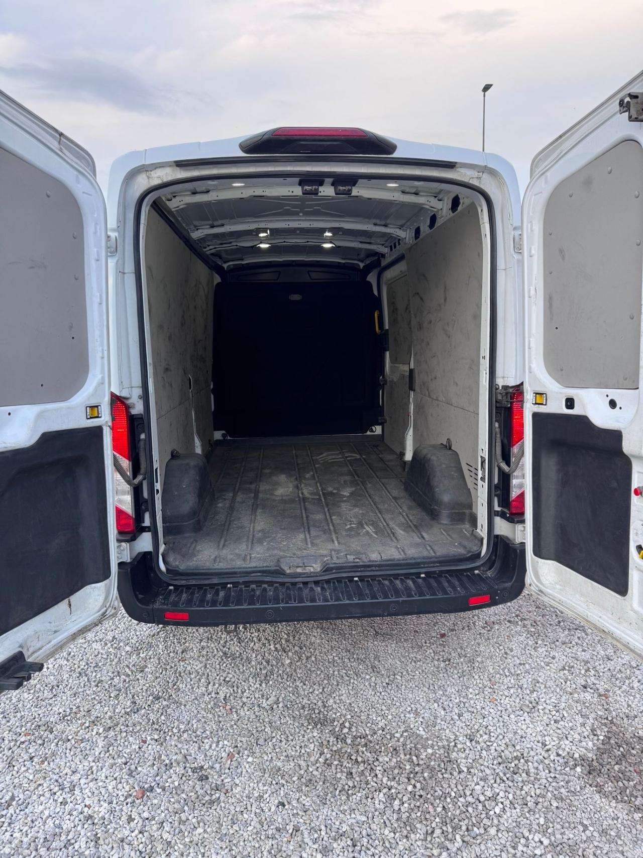 Ford Transit 350 L3H2 2.0 Eco 170CV Iva Compresa