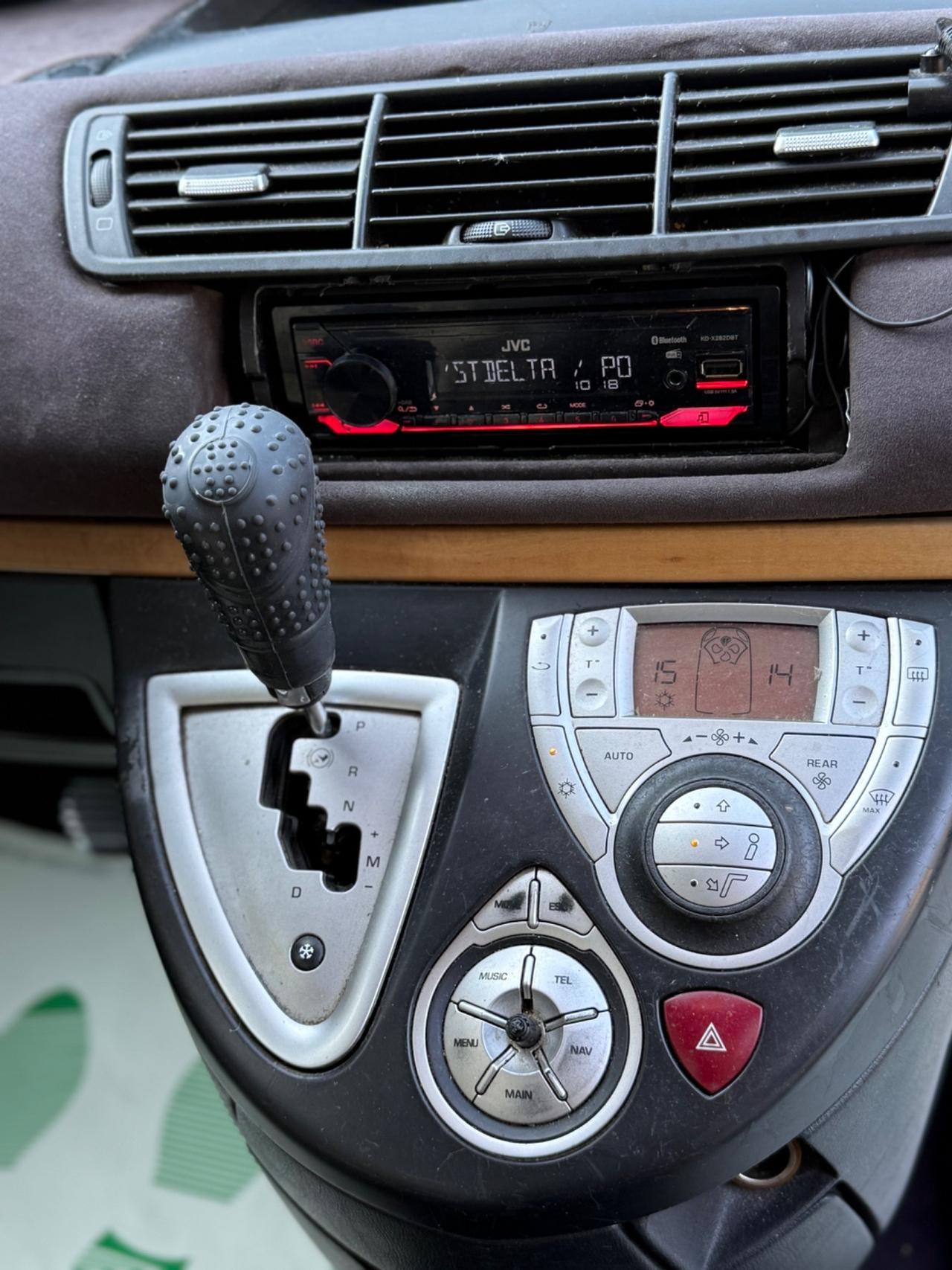 Lancia Phedra 2.2 MJT CA Platino