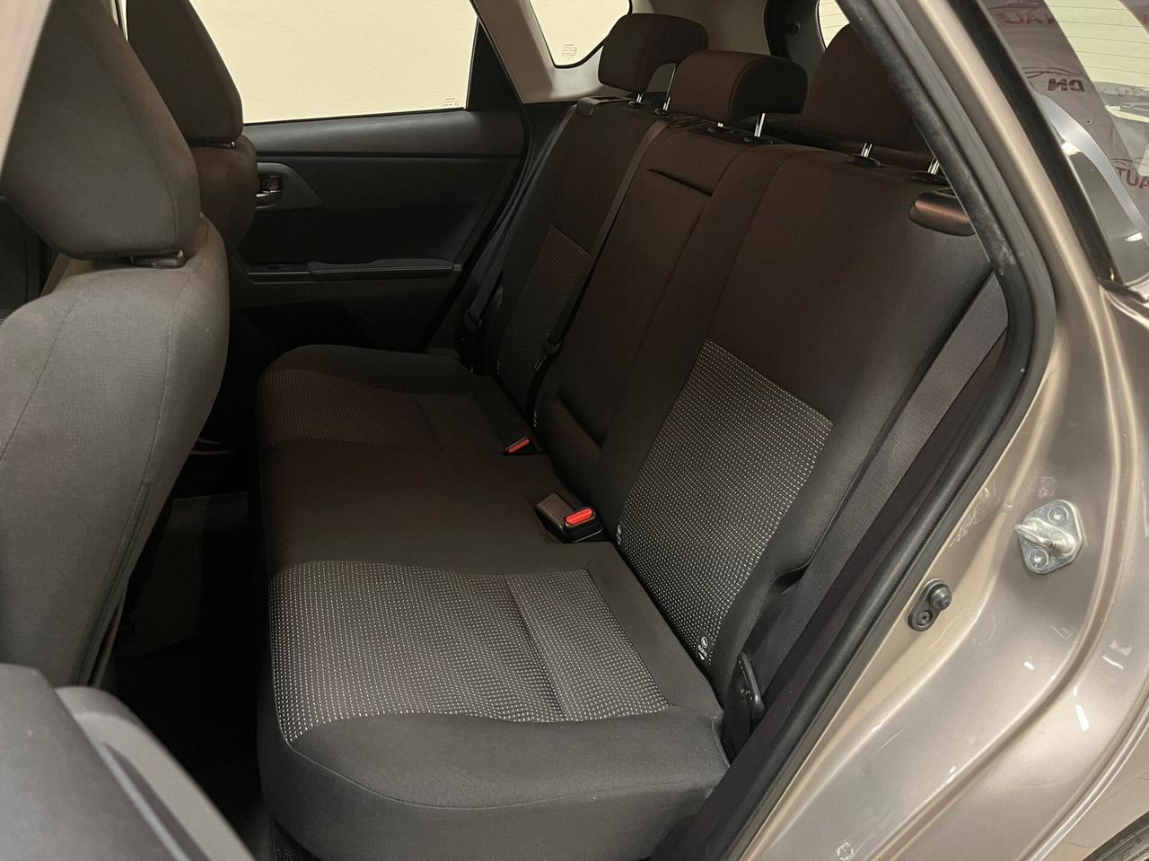 Toyota Auris 1.8 Hybrid Lounge