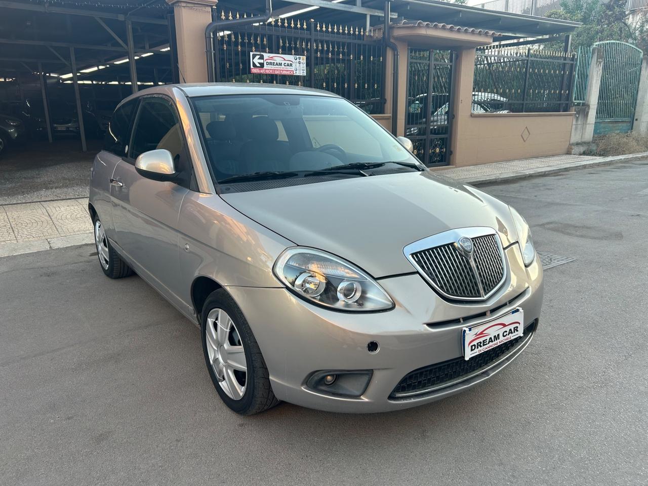 Lancia Ypsilon 1.4 Unyca Ecochic GPL