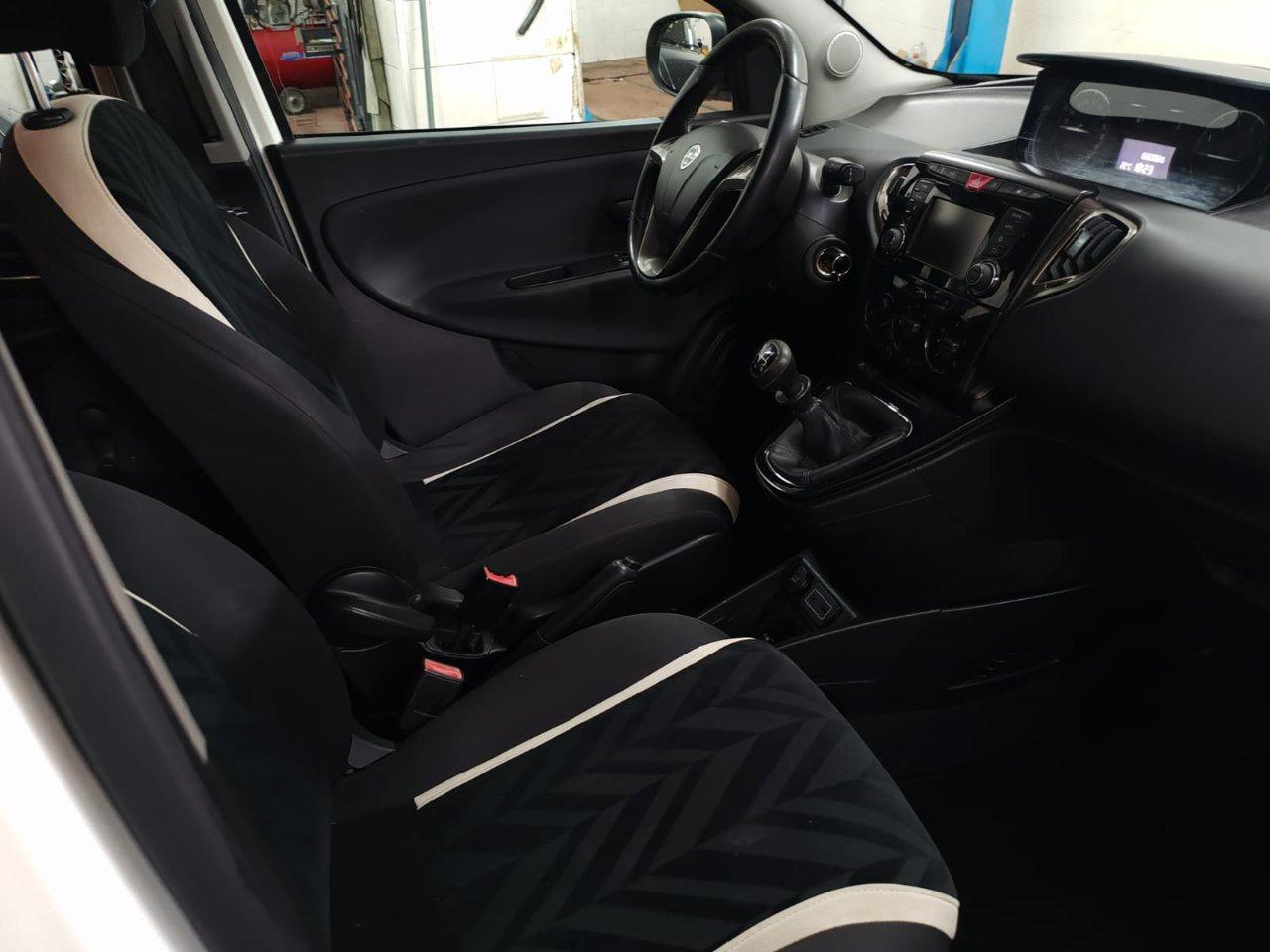 Lancia Ypsilon 1.2 Gold 5 POSTI GPL