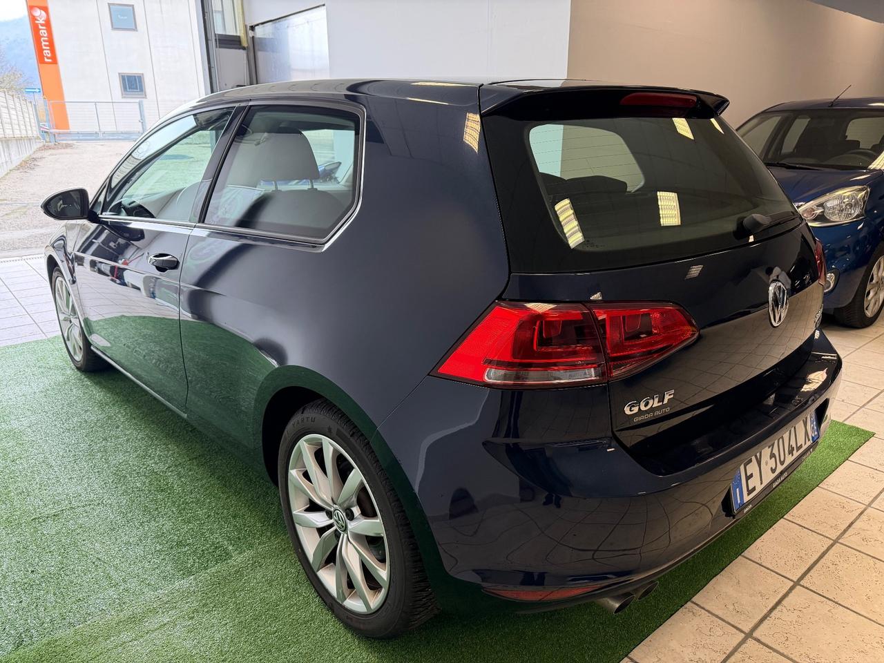 Volkswagen Golf 2.0 TDI 3p. Highline BlueMotion Technology